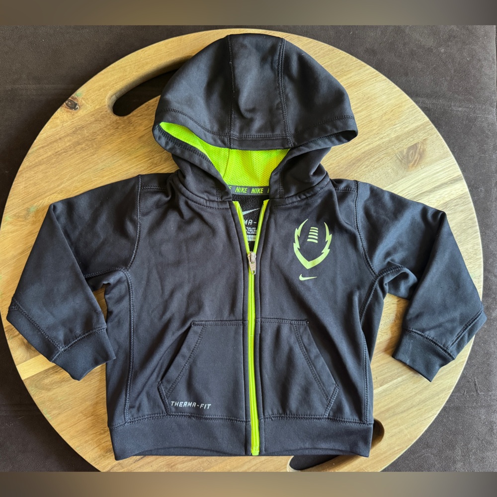 Nike Therma-Fit Football Hoodie